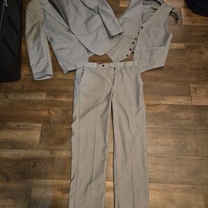 Amazon Gray Women's Blazer and Pants Set